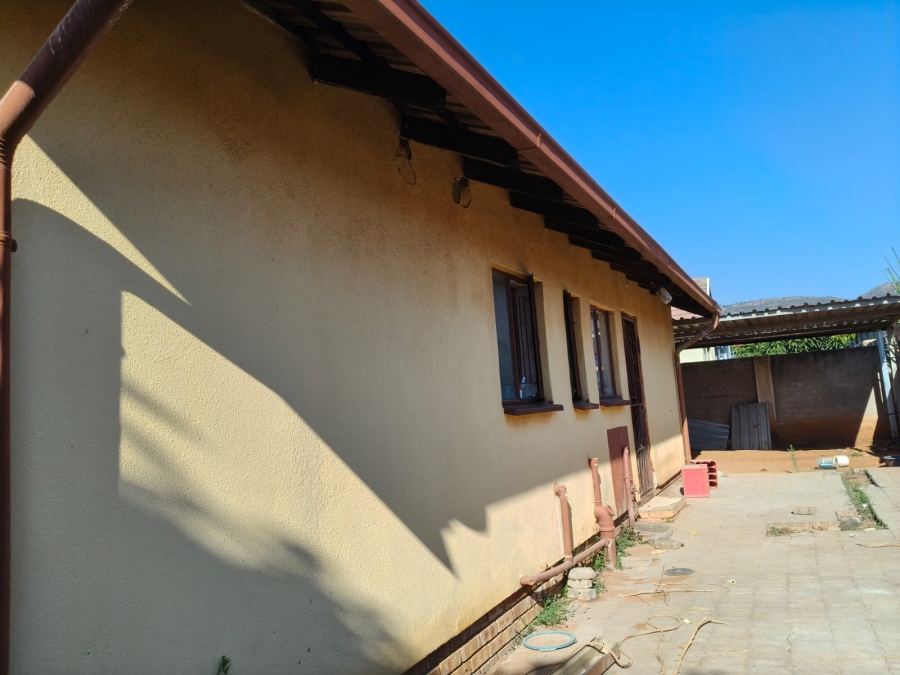 3 Bedroom Property for Sale in Tlhabane West North West